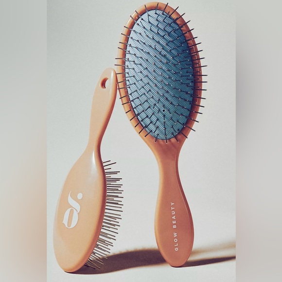 NWOT Anthropologie Raincry Detangle Paddle Brush GLOW BEAUTY NEW $60 - Picture 2 of 5